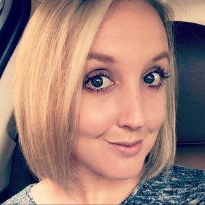 Meet your Posher, Hallie